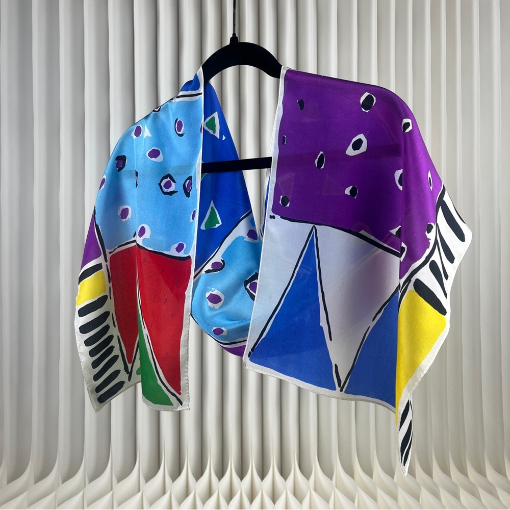 Echo Silk Scarf With Bold Patterns - image 8